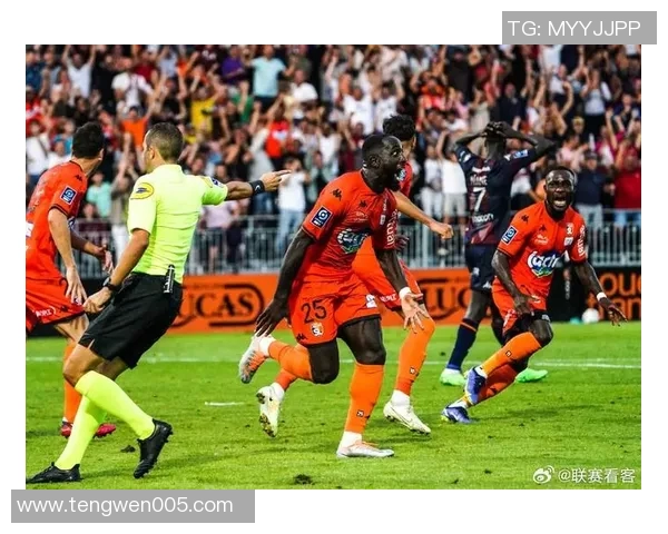 拉瓦勒与索肖激战在即谁将赢得这场法乙对决的胜利